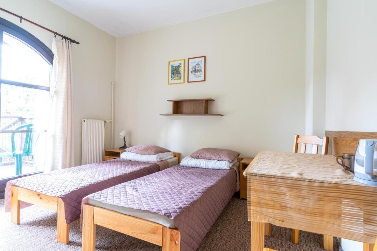 Miedzynarodowe Schronisko Mlodziezowe Ptsm Szarotka Hostel Zakopane Buitenkant foto