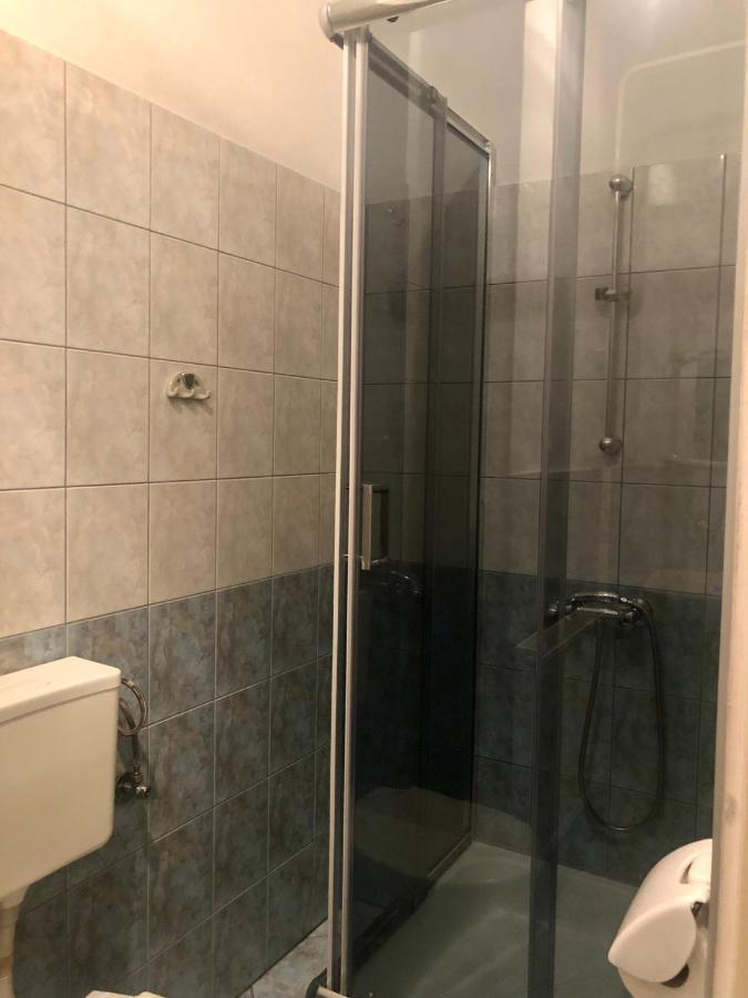 Miedzynarodowe Schronisko Mlodziezowe Ptsm Szarotka Hostel Zakopane Buitenkant foto